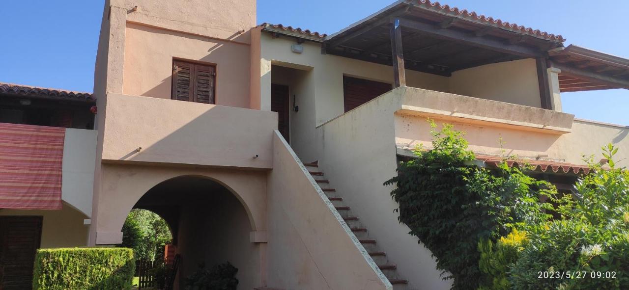 Pierhouse Li Piri Apartment Сан Теодоро Екстериор снимка